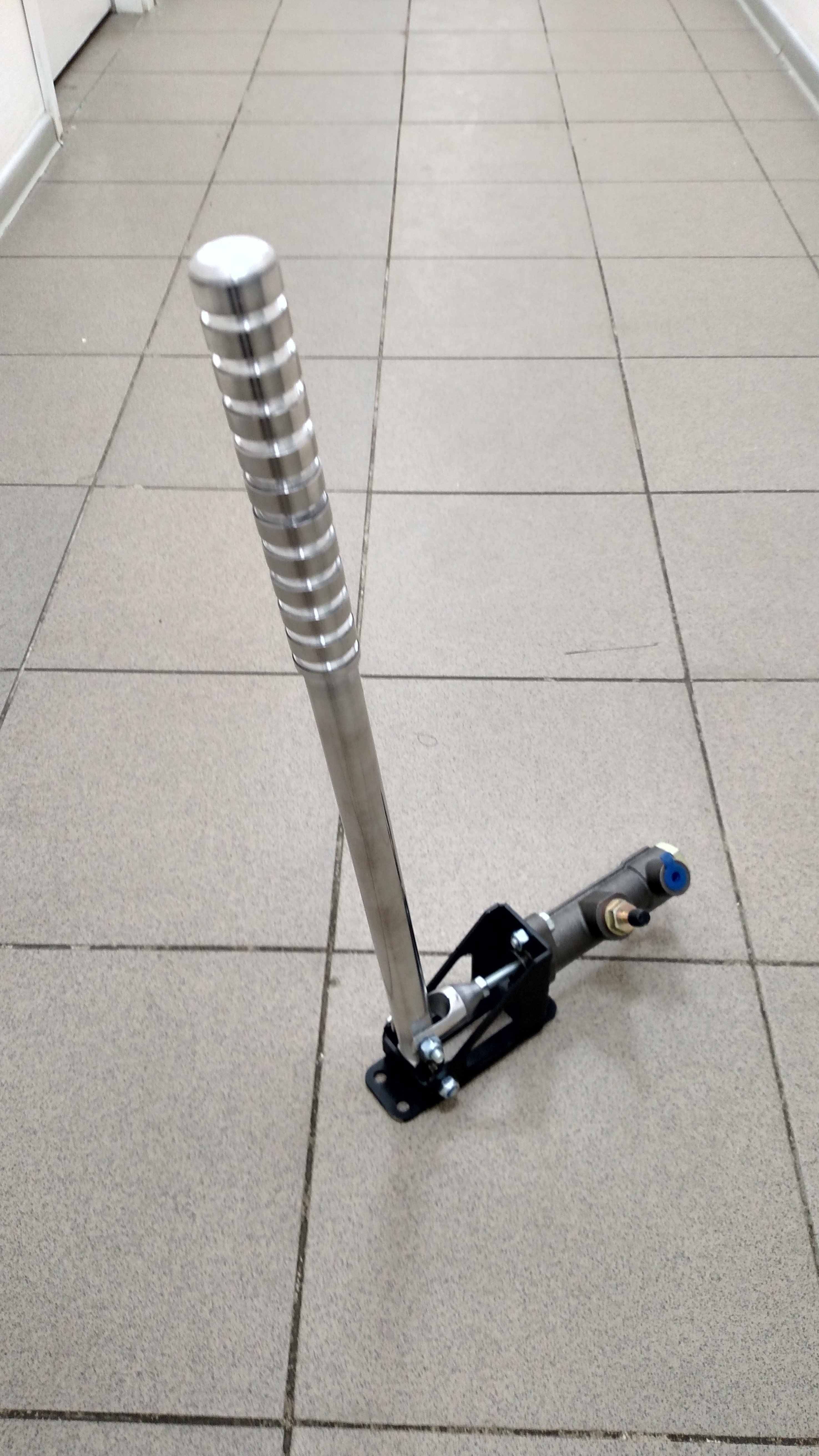 Гидравлический ручник вертикальный №2