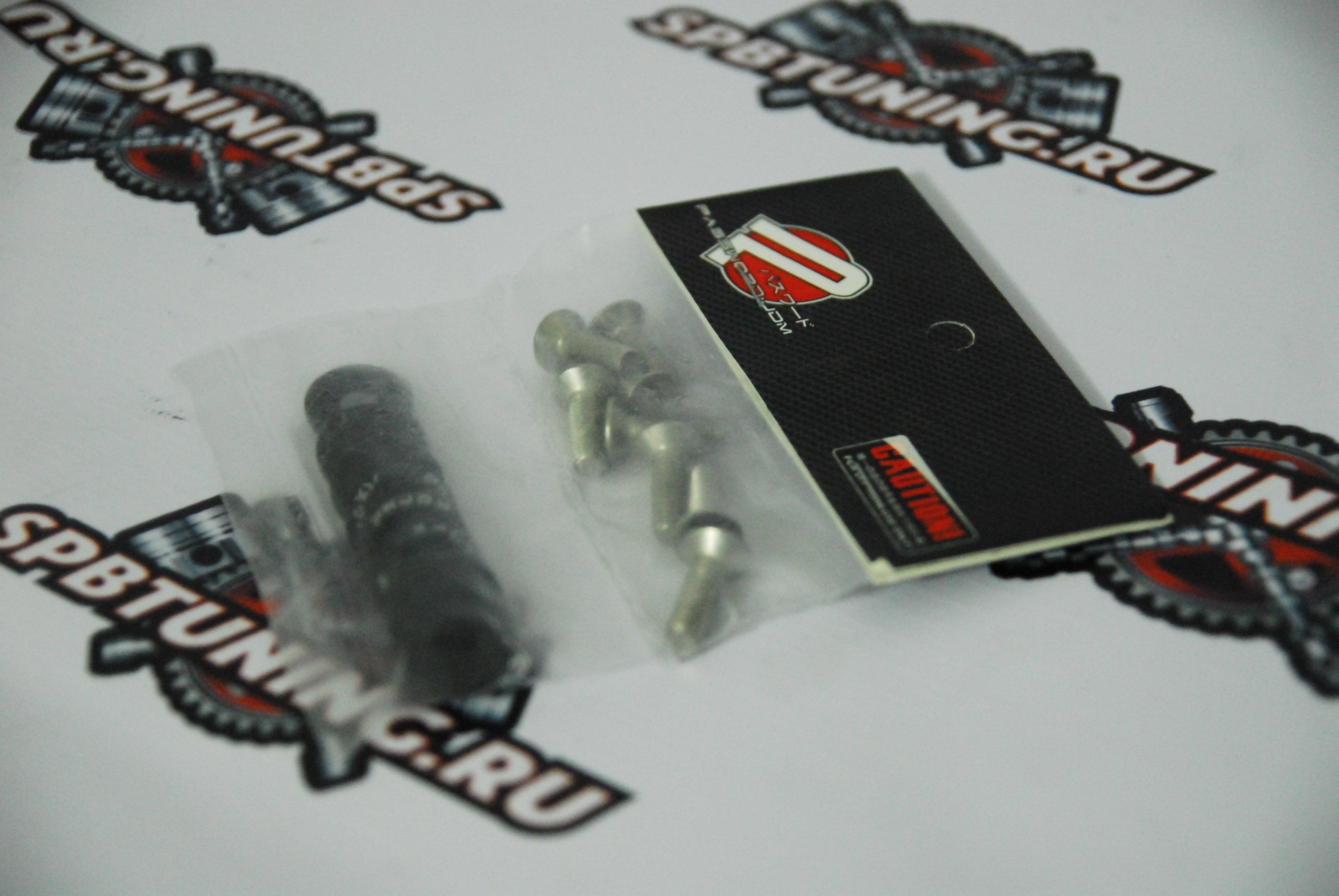 Гайки декоративные 8шт - черные