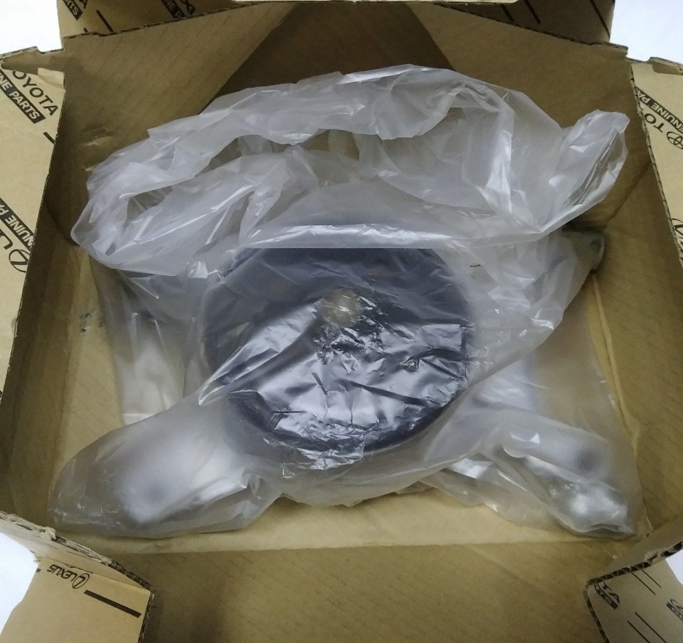 Ролик с кронштейном 3UZ-FE 16630-50011