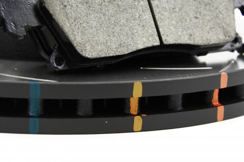 КОМПЛЕКТ ПЕРЕД. Тормозные диски DBA 42635S T3+колодки DC brakes JEEP GRAND CHEROKEE WK2 3.6 2011->