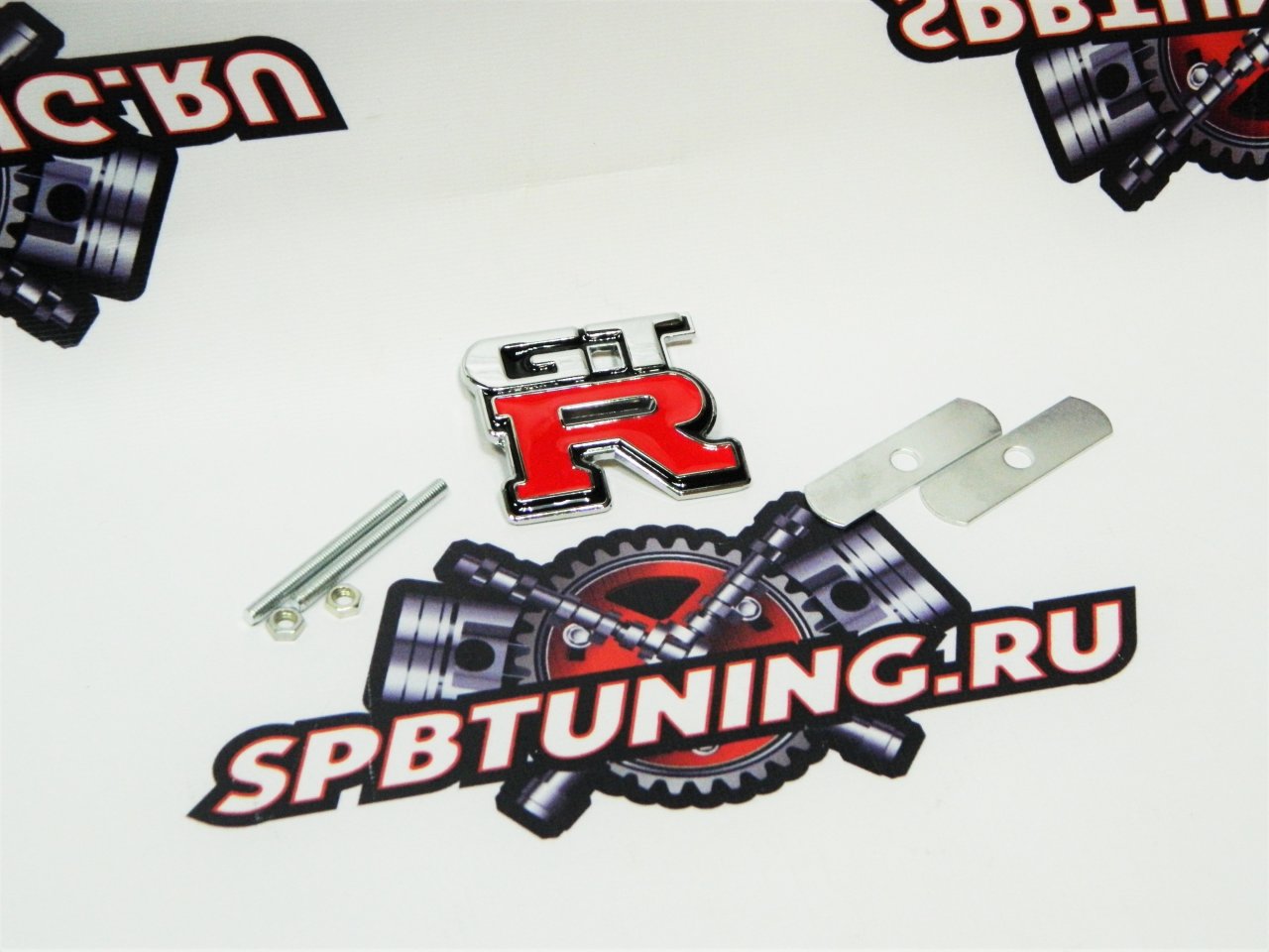 Шильд металлический на решетку GT-R