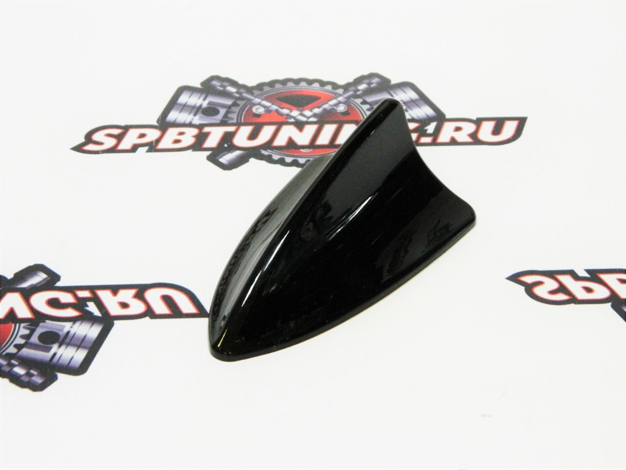 Плавник на крышу универсальный черный