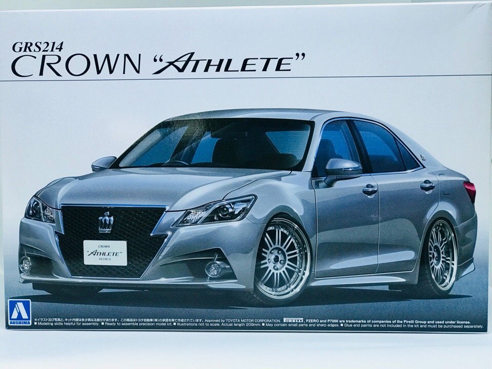 Сборная модель Aoshima 00850 GRS214 Crown Athlete G'12 Cust