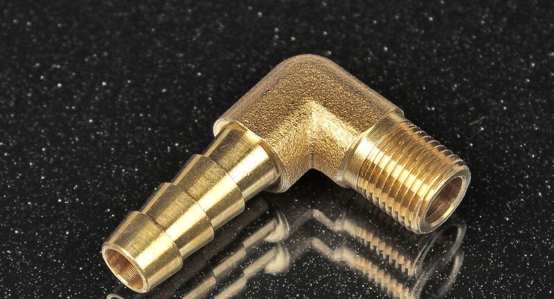 Фитинг под шланг 8 мм - 1/8" 90°