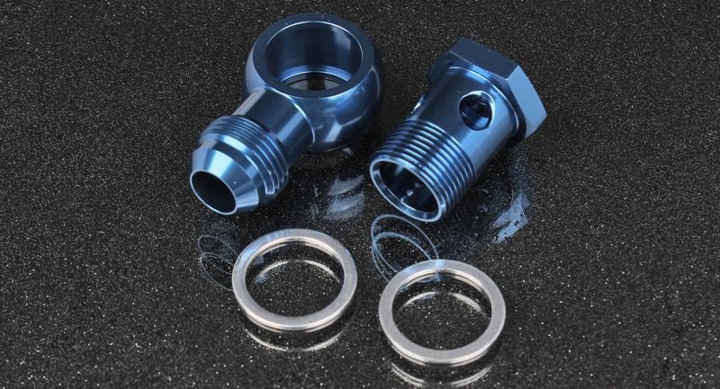 Болт BANJO M22*1,5 мм и фитинг AN10 для радиатора масляного