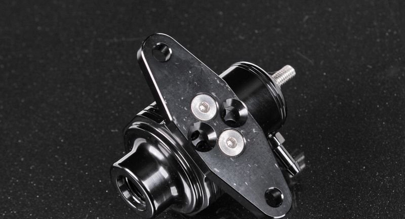 Регулятор давления топлива AN6 0-100PSI, черный