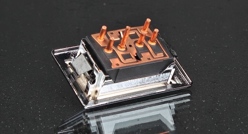 Кнопка стеклоподьемника двойная, универсальная 12V