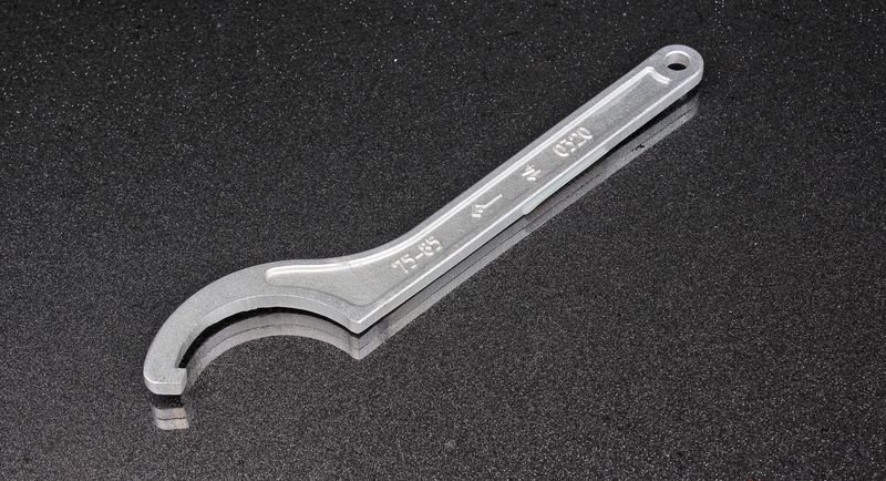 Ключ для винтовой подвески / фултапов 75-85