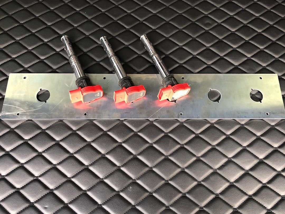 Пластина клапанной крышки Tuning Toys RB25DET NEO под катушки VAG (u5014) Nissan