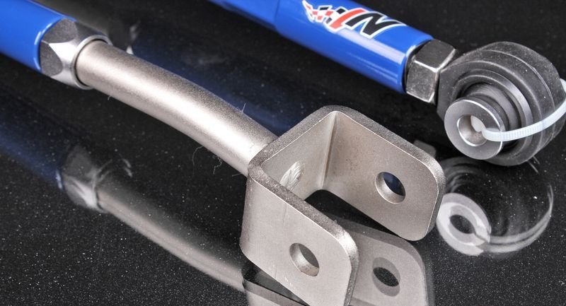 Рычаги задние регулируемые Lexus IS200 Rear Toe Rod