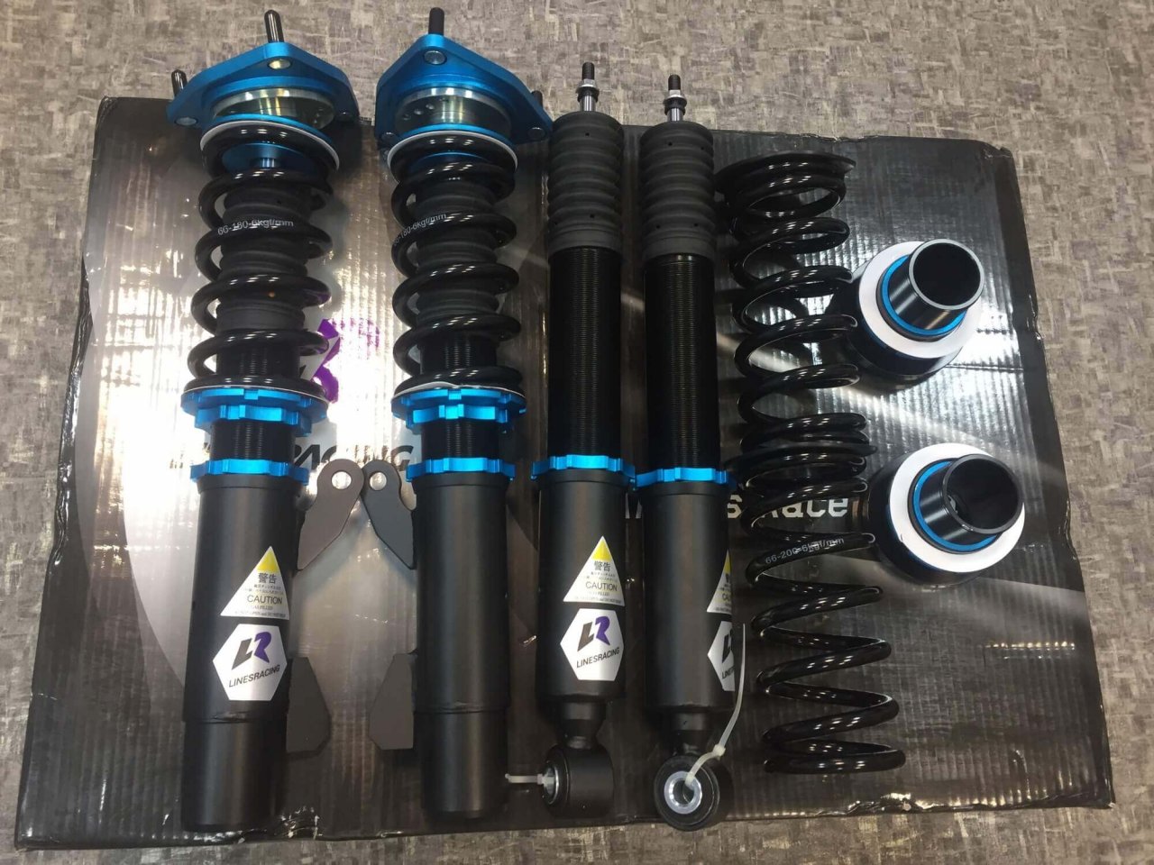 Комплект винтовой подвески (койловеров) LR Volkswagen Scirocco 3 поколение (MK3) (Typ 13) вкл R (стойки 54.5 мм) 2008