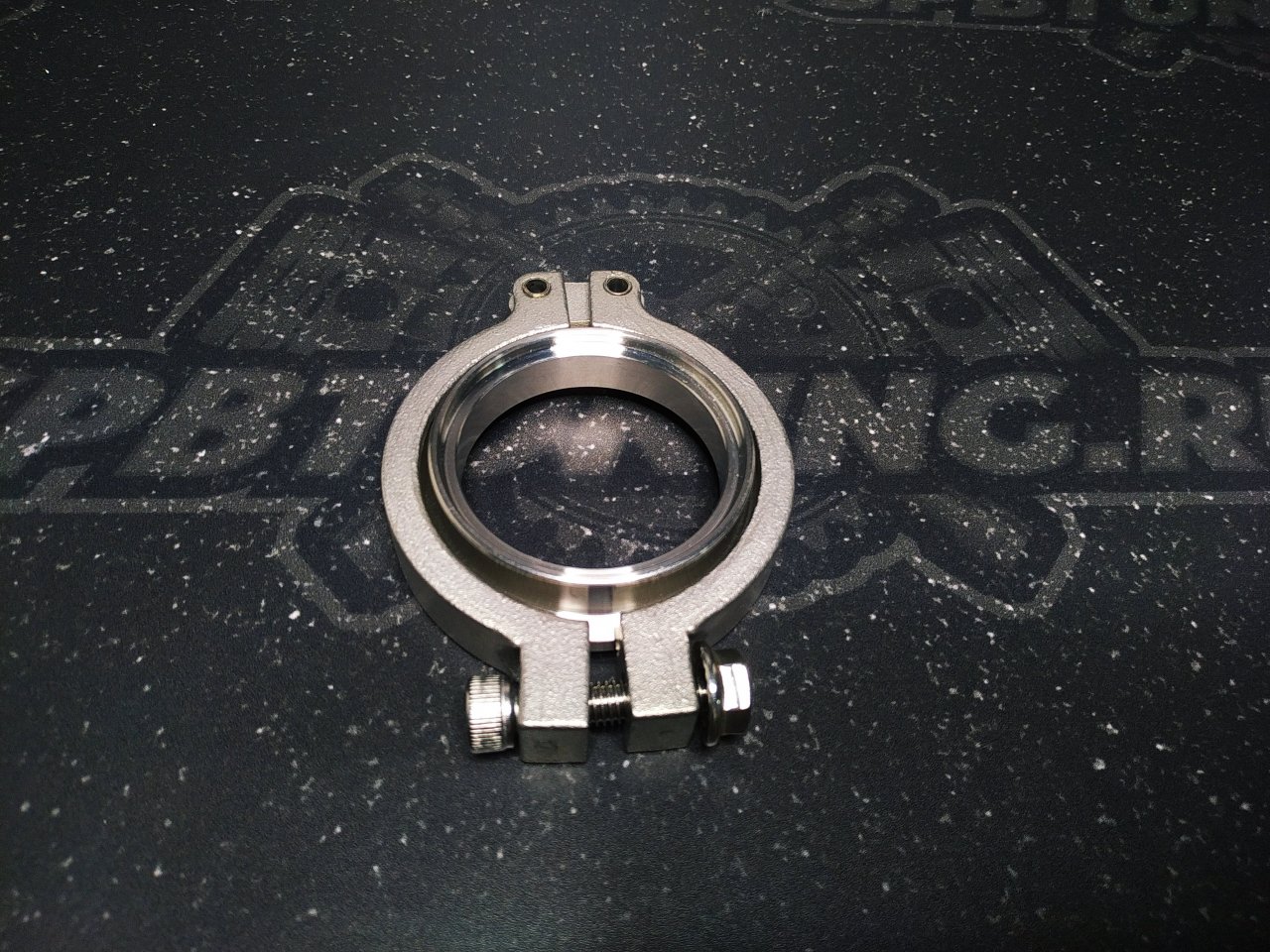 V-band хомут с фланцем для вестгейта 44мм tial style выход