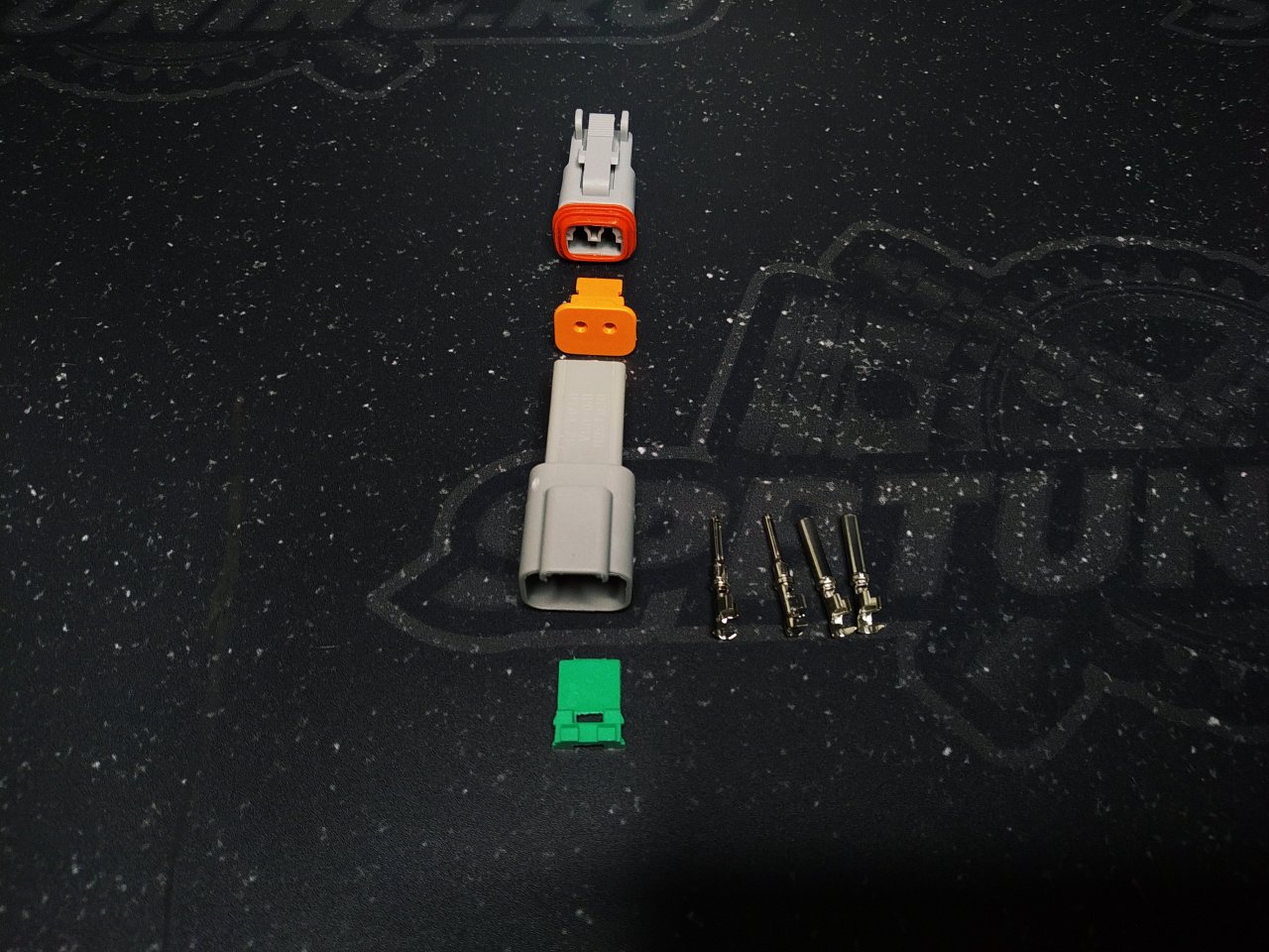 Коннектор папа-мама герметичный серый 2 пина