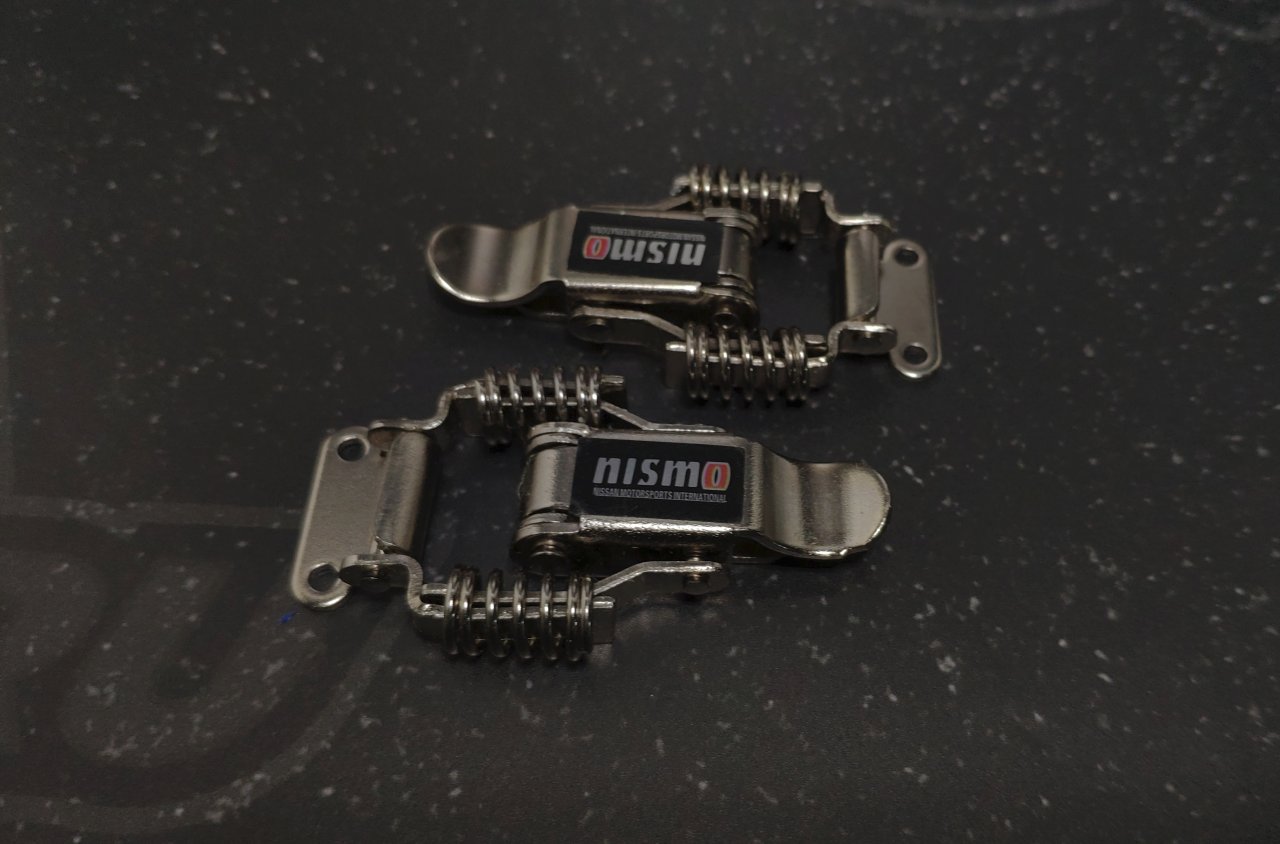 Клипсы для обвесов с пружинкой малые Nismo