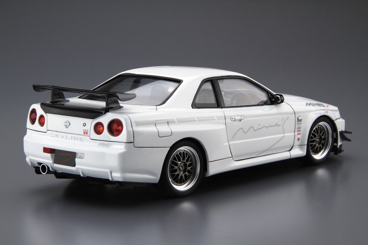 Сборная модель Aoshima MINE`S BNR34 SKYLINE GT-R `02 (NISSAN)