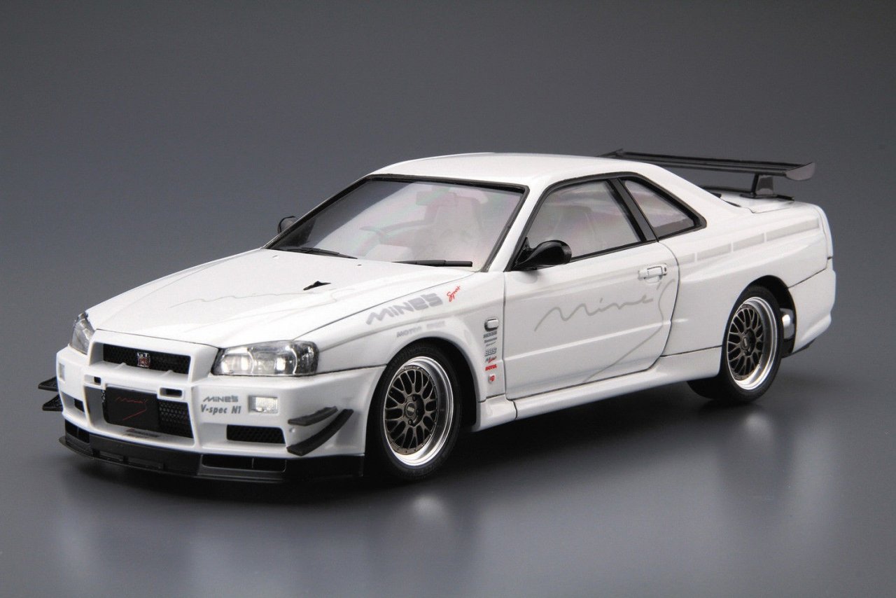 Сборная модель Aoshima MINE`S BNR34 SKYLINE GT-R `02 (NISSAN)
