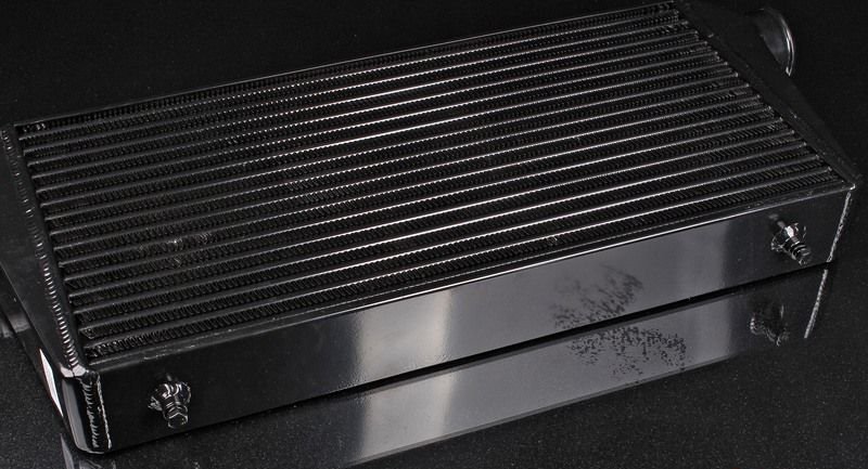 Интеркулер универсальный FORA 600*300*75 (вход / выход = 76 мм) Tube and fin, черный