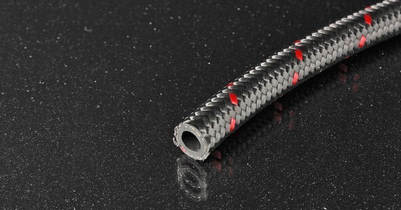 Шланг AN6 высокого давления армированный нейлоновый с красной полосой (внутренний D = 8,7 мм) AB88