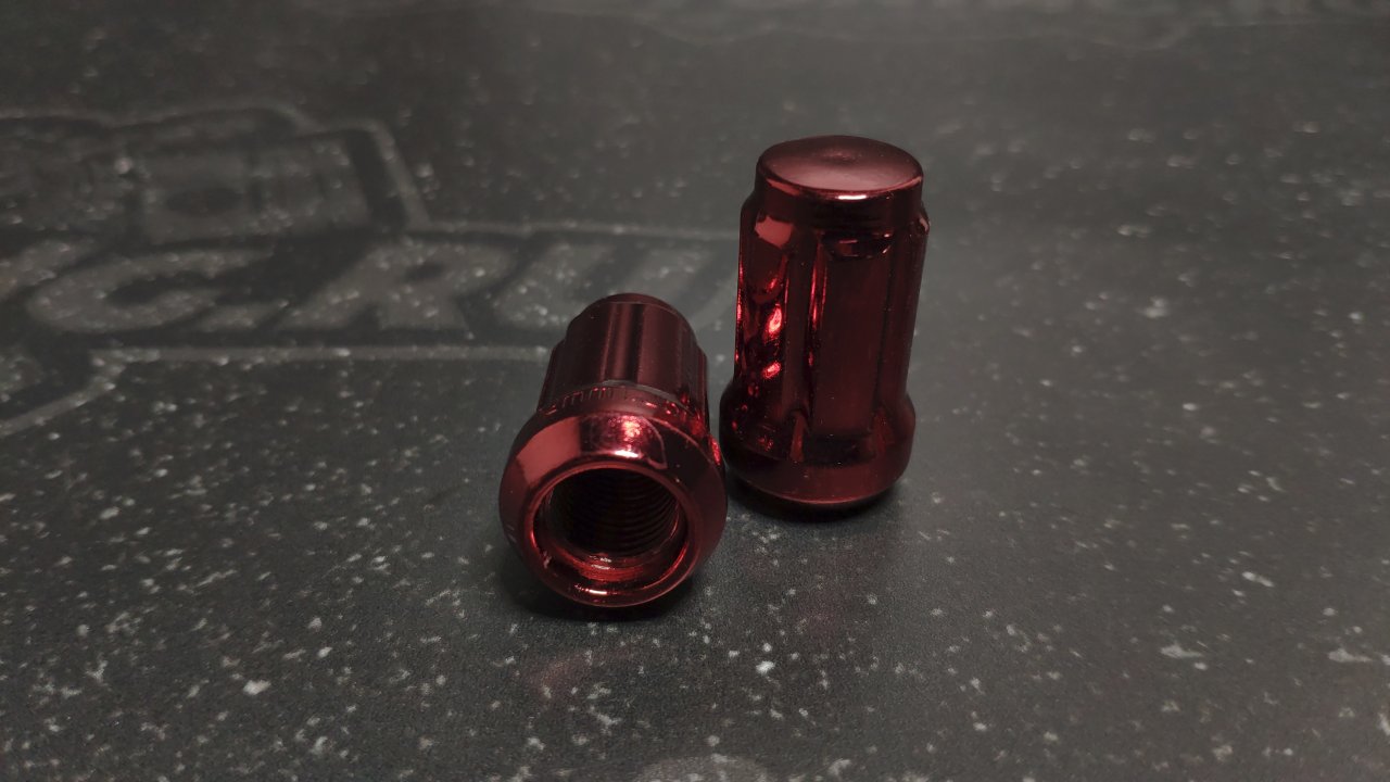 Комплект колесных гаек ST911144SD/Red - красный хром