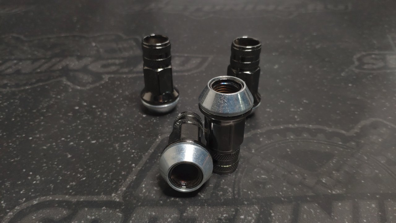 Комплект колесных гаек Racing Nuts ST304544NSF(Black) - тёмный хром