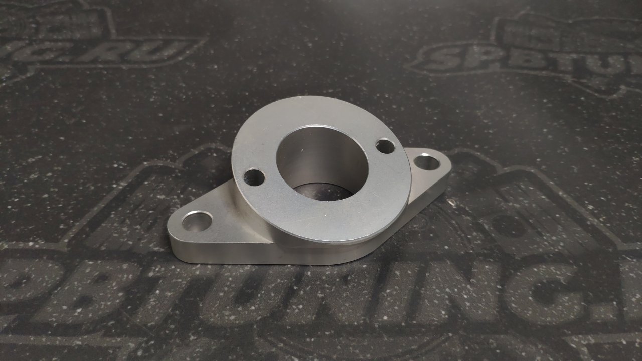 Адаптер для блоу-оффа Blitz на Nissan Skyline