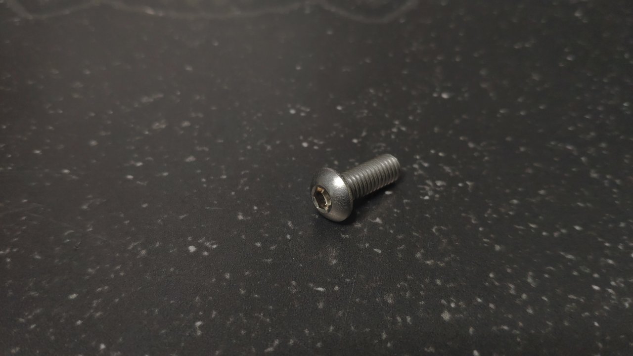 Винт с полукруг. головкой и внутр. шестигранником M6 x 16 нерж. сталь (A2)