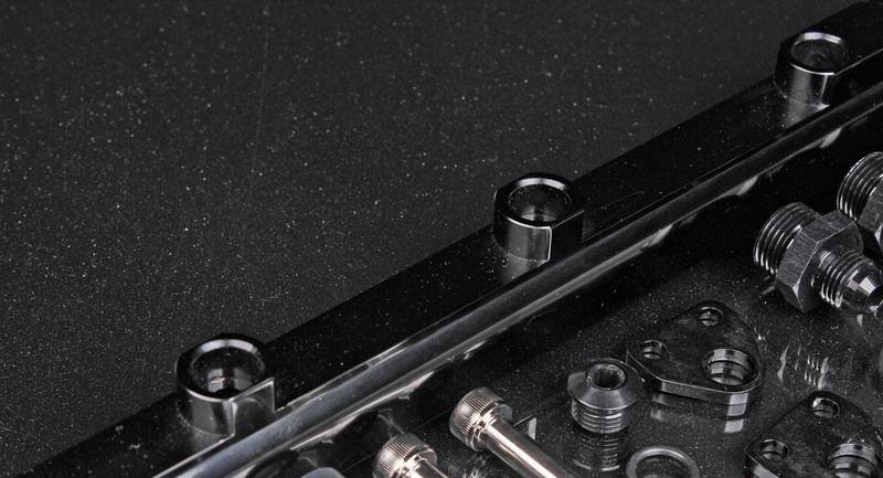 Топливная рейка Toyota 2JZ, черная AB88