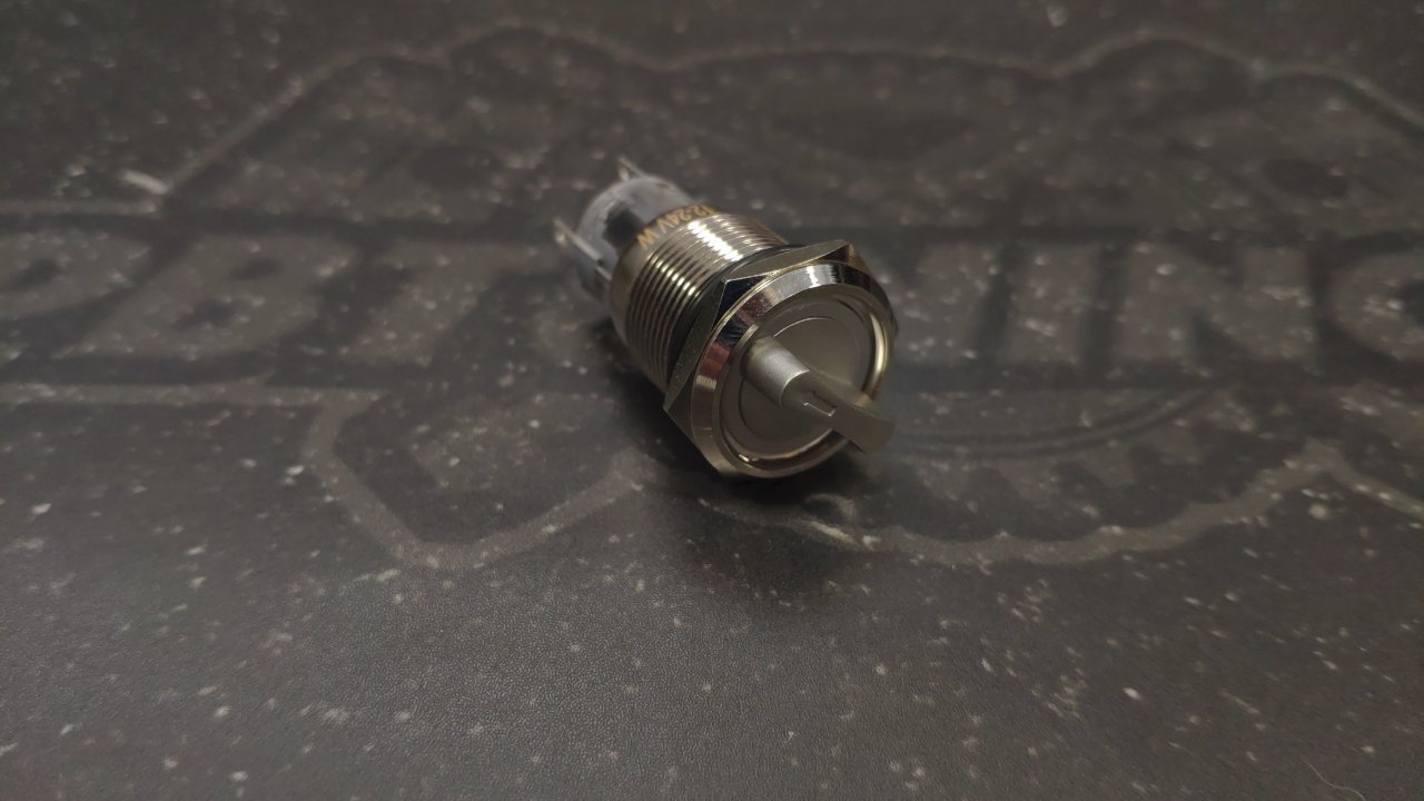 Тумблер с фиксацией трехпозиционный водонепроницаемый 12В 3А - белая подсветка