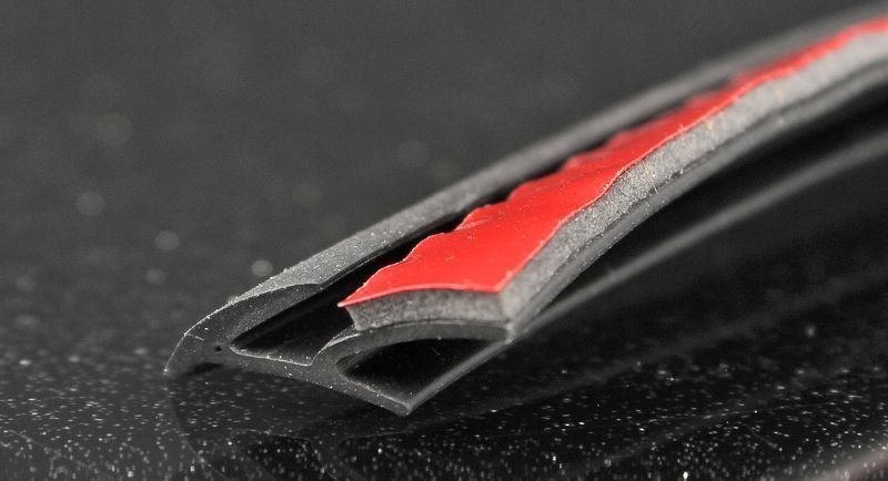 Резинка уплотнительная для обвесов 8мм, метражом