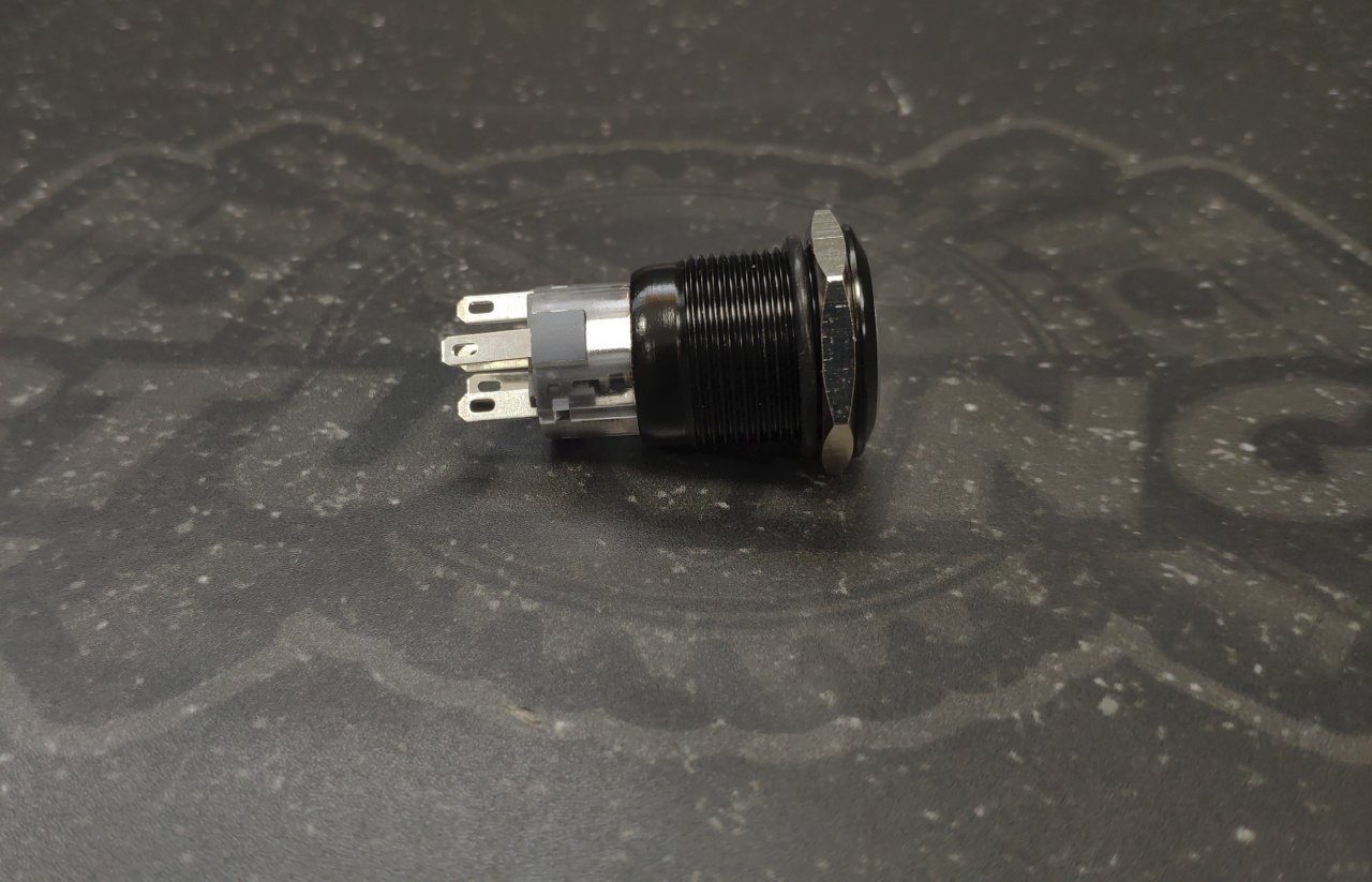 Кнопка черная без фиксации водонепроницаемая 12В 3А - белая подсветка