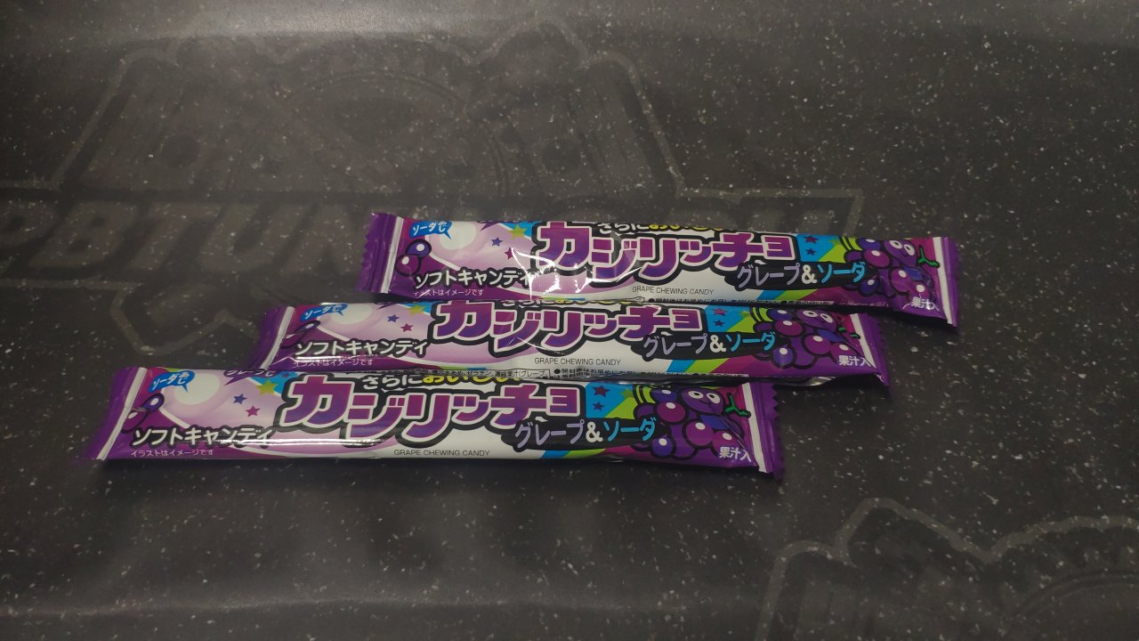 Жевательная конфета Coris Kajiriccho Виноград и содовая, 16 гр.