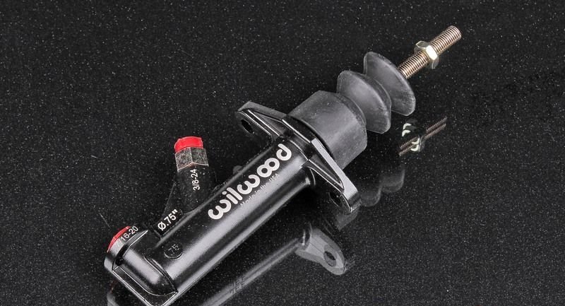 Цилиндр главный тормозной диаметр 0.750" / ход 1,4" универсальный (алюминиевый) 7/16-20"