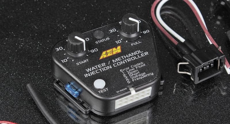 AEM Система впрыска метанола / воды + балон 1 галлон (3,78 л) V2 Multi-Input Water/Methanol 30-3350