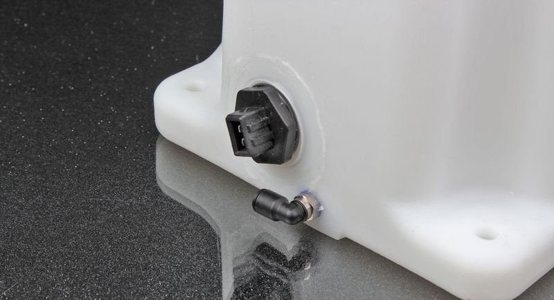 AEM Бак для водо-метанольной смеси 5 галлонов (18,9 литра) 30-3320