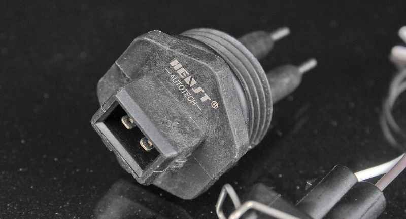 AEM Датчик уровня воды / метанола V2 30-3322