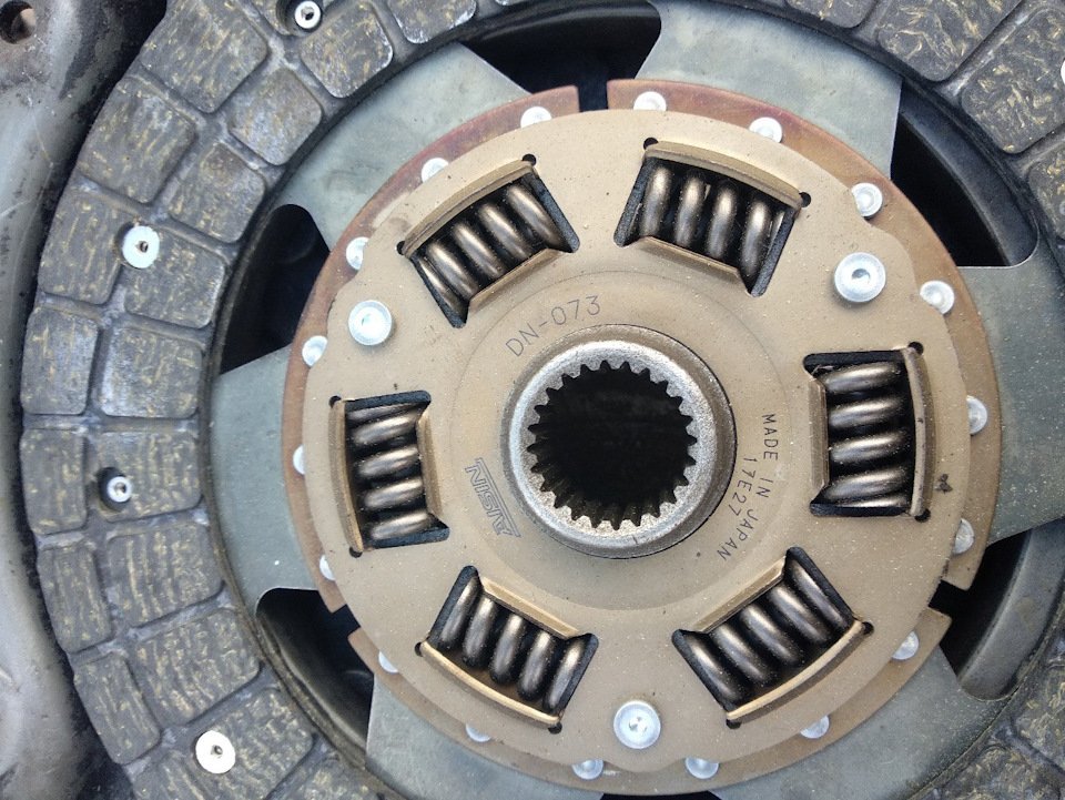 Диск сцепления AISIN Nissan SR20 (225мм)