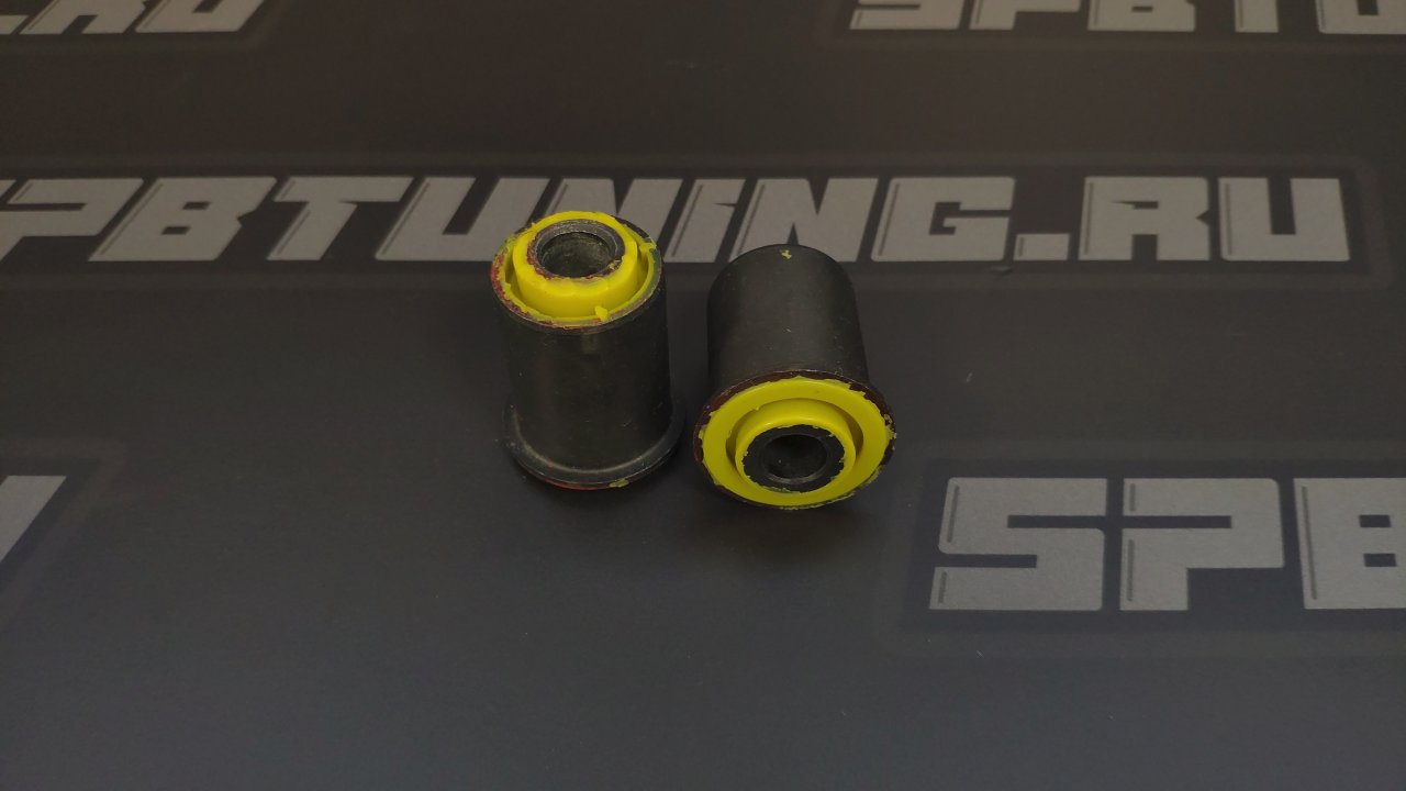 Сайлентблок полиуретановый задней подвески, нижнего рычага (треугольный) Nissan (желтый) 2061234