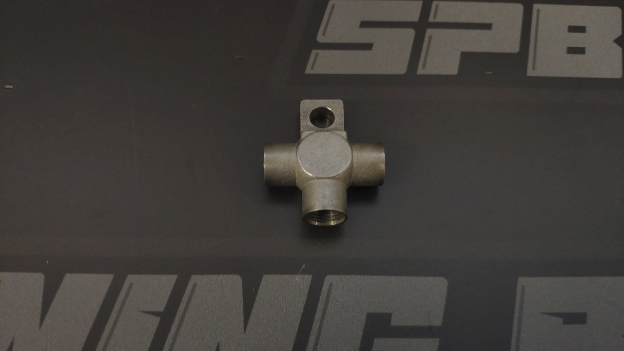 Тройник тормозной трубки M10*1.00 мама нержа