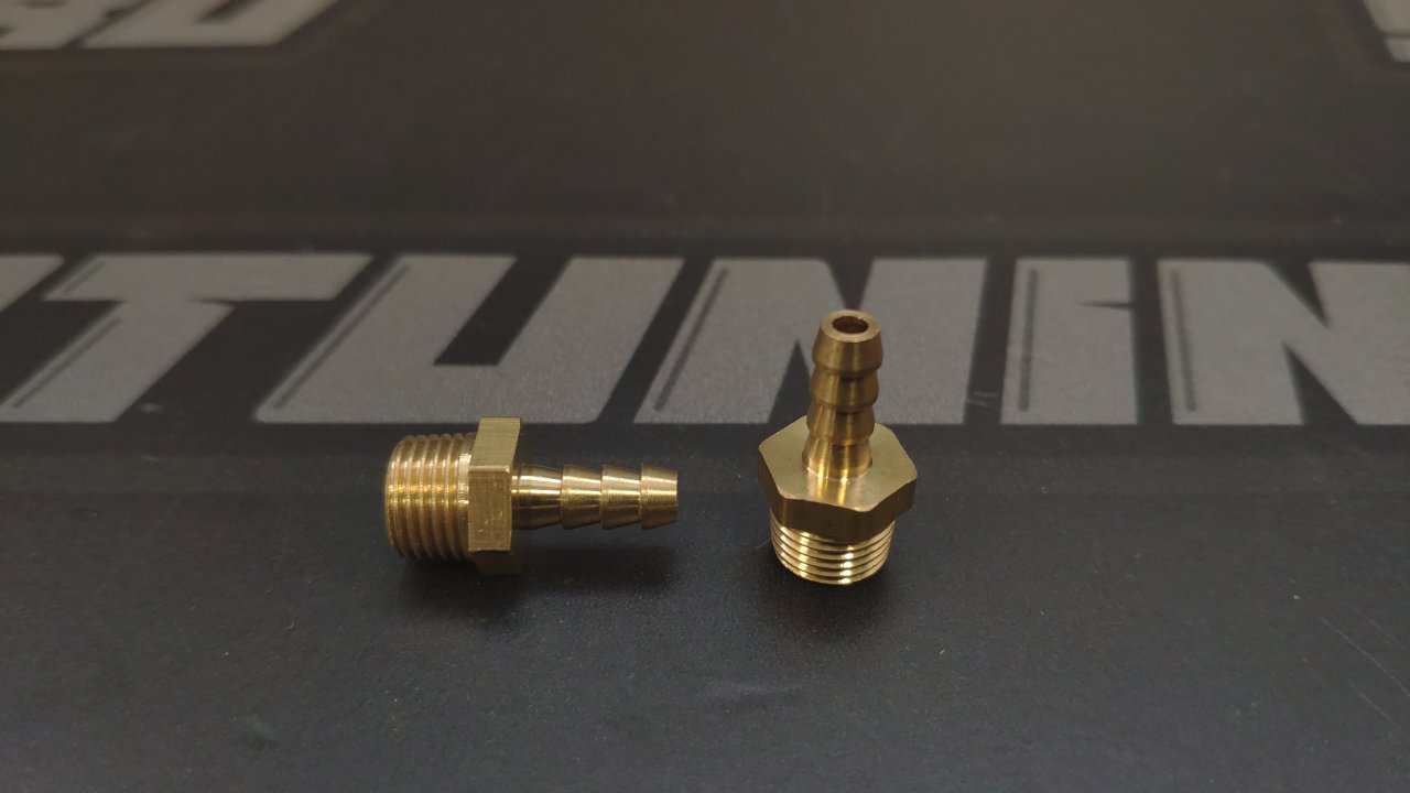 Штуцер латунный 1\8-4мм