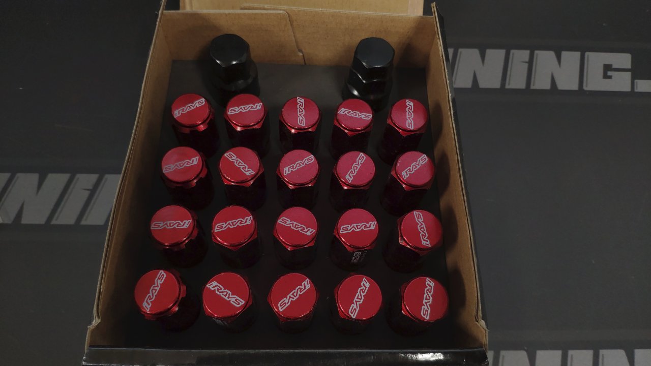 Гайки колесные Rays style M12*1.5, высота - 55мм, красные