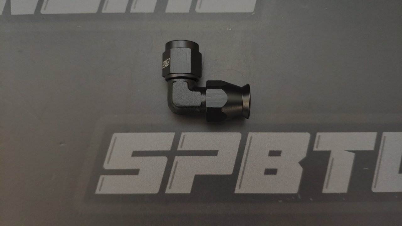 Фитинг AN6 (мама) 90* для тефлонового шланга PTFE (короткий)