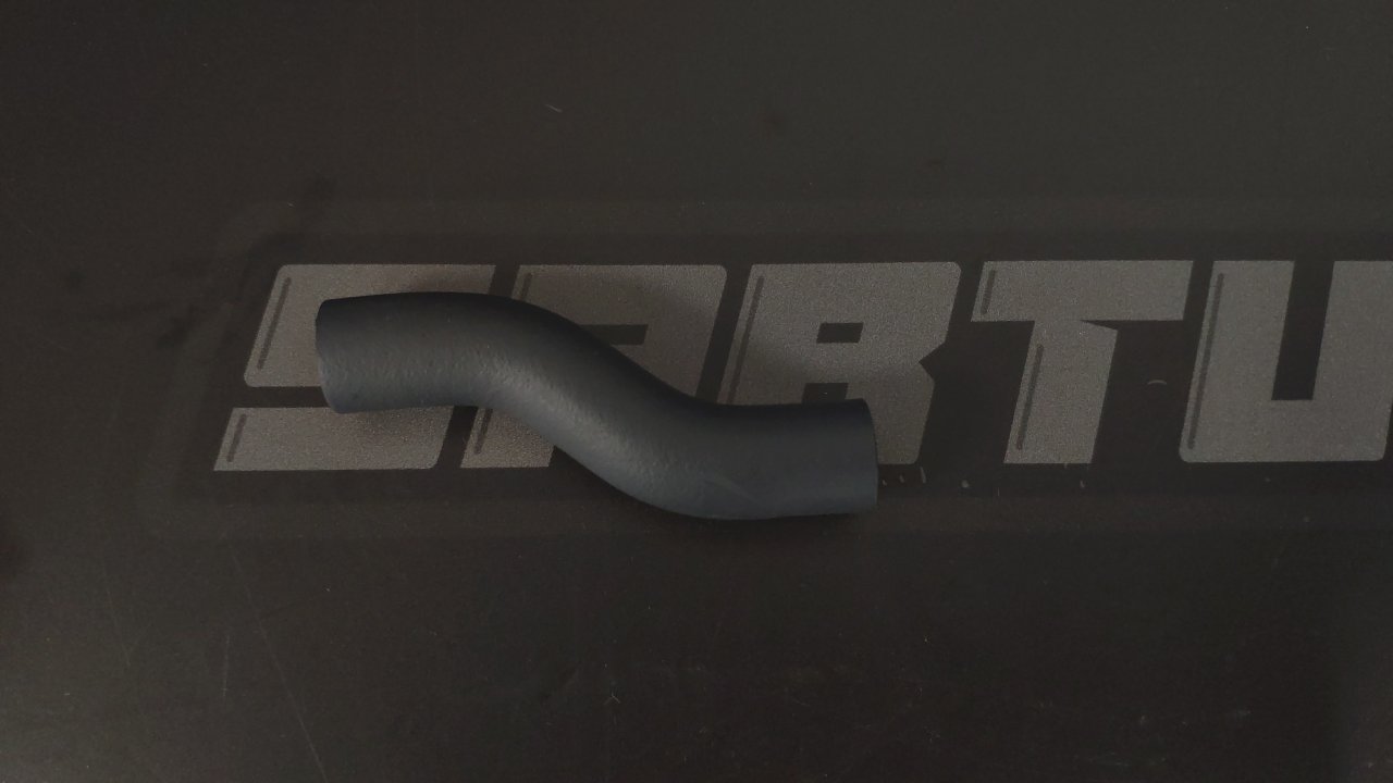 Шланг вентиляции между клапанных крышек 2JZ тонкий