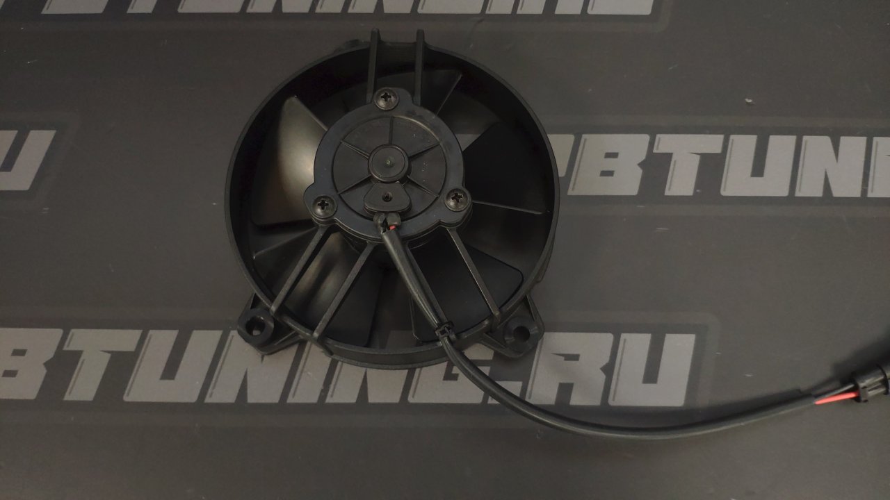 Вентилятор втягивающий (за радиатором) 5,2" (130mm) 579 м3/ч SPAL 12v