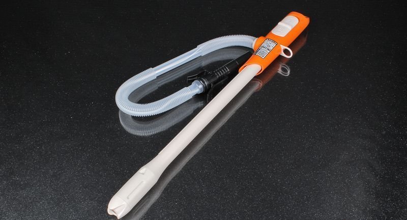 Насос для перекачки топлива, питание от батарей 2*1,5V R06 (AA), 10 л/мин,, автомат,выкл,, звуковая индикация KOSHIN