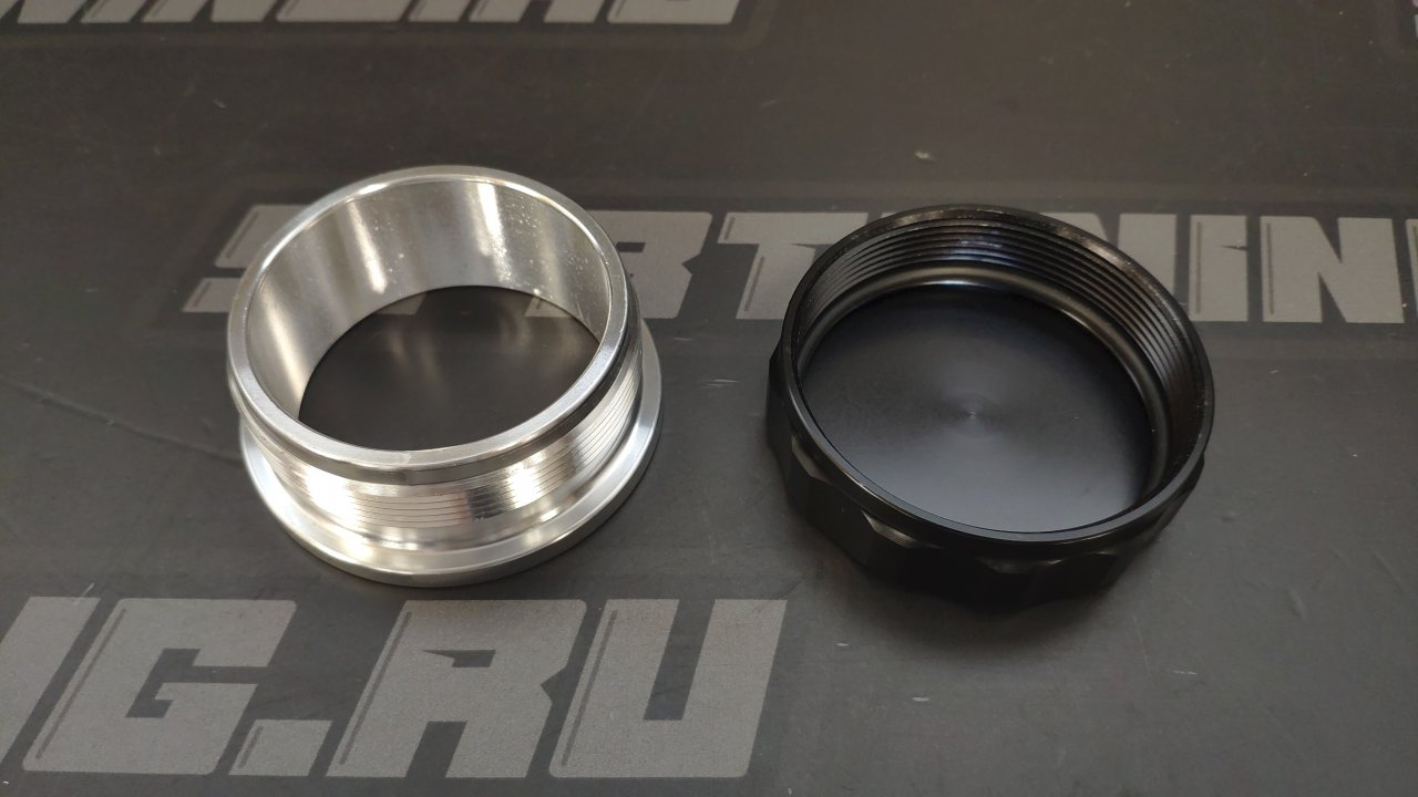 Горловина с крышкой резьбовой для вварки 60мм