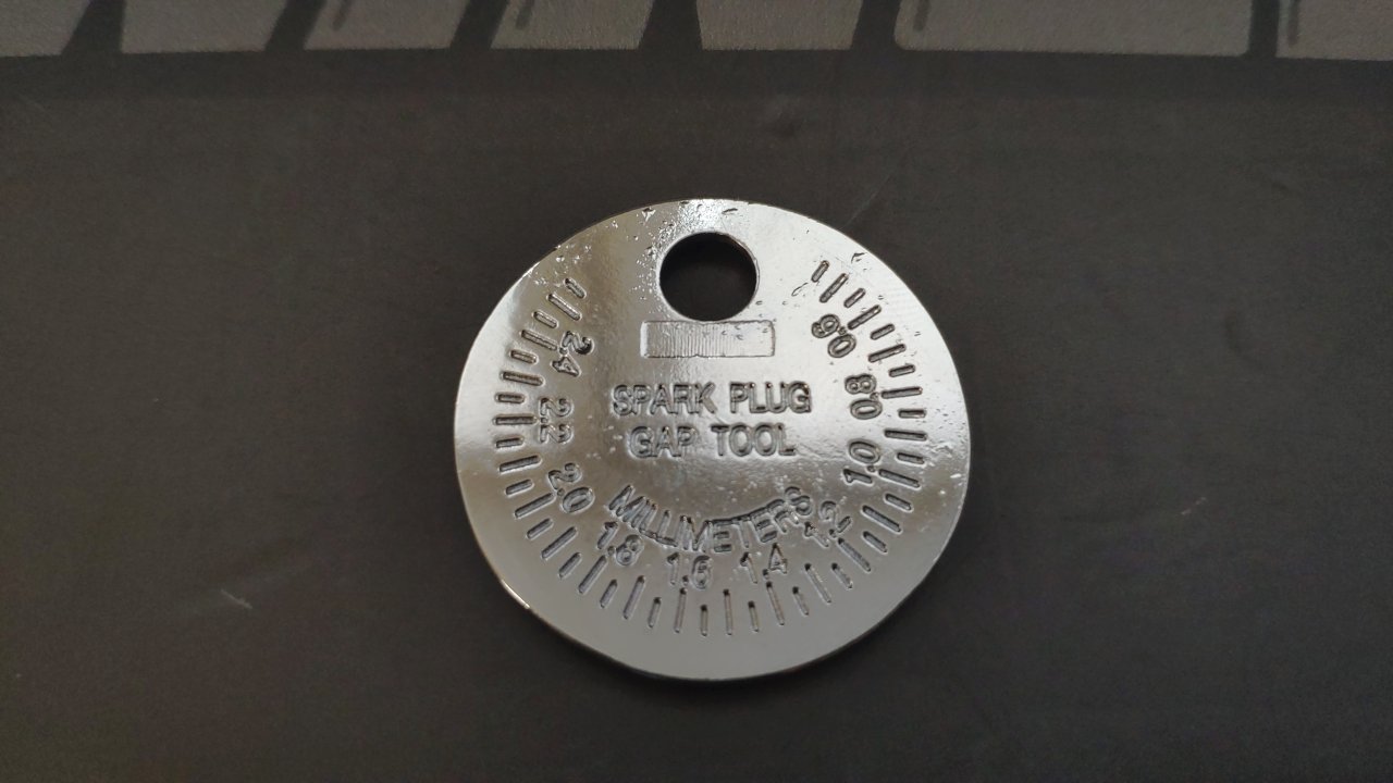 Щуп для проверки зазора свечи