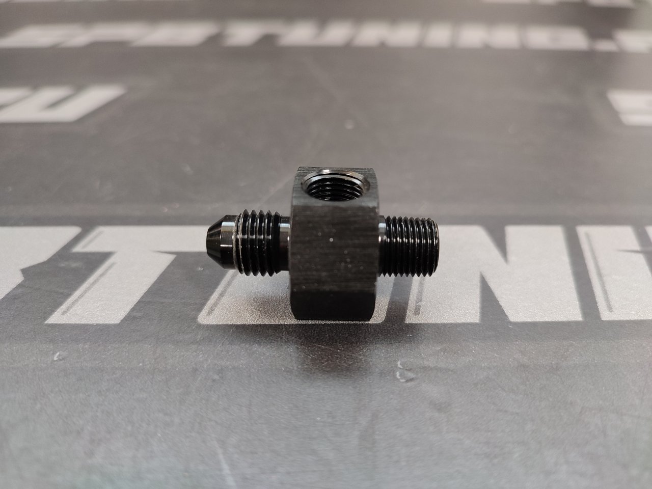 Фитинг AN4-1/8" NPT прямой, под сенсор 1/8" NPT (папа-папа)