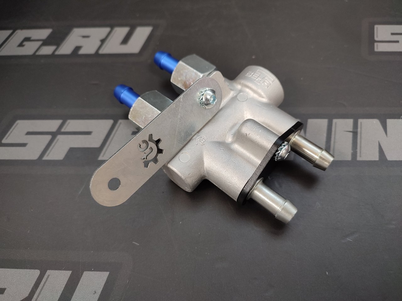 Термостат внешний на масляную линию MAHLE (под шланг 10мм) 75-85 град