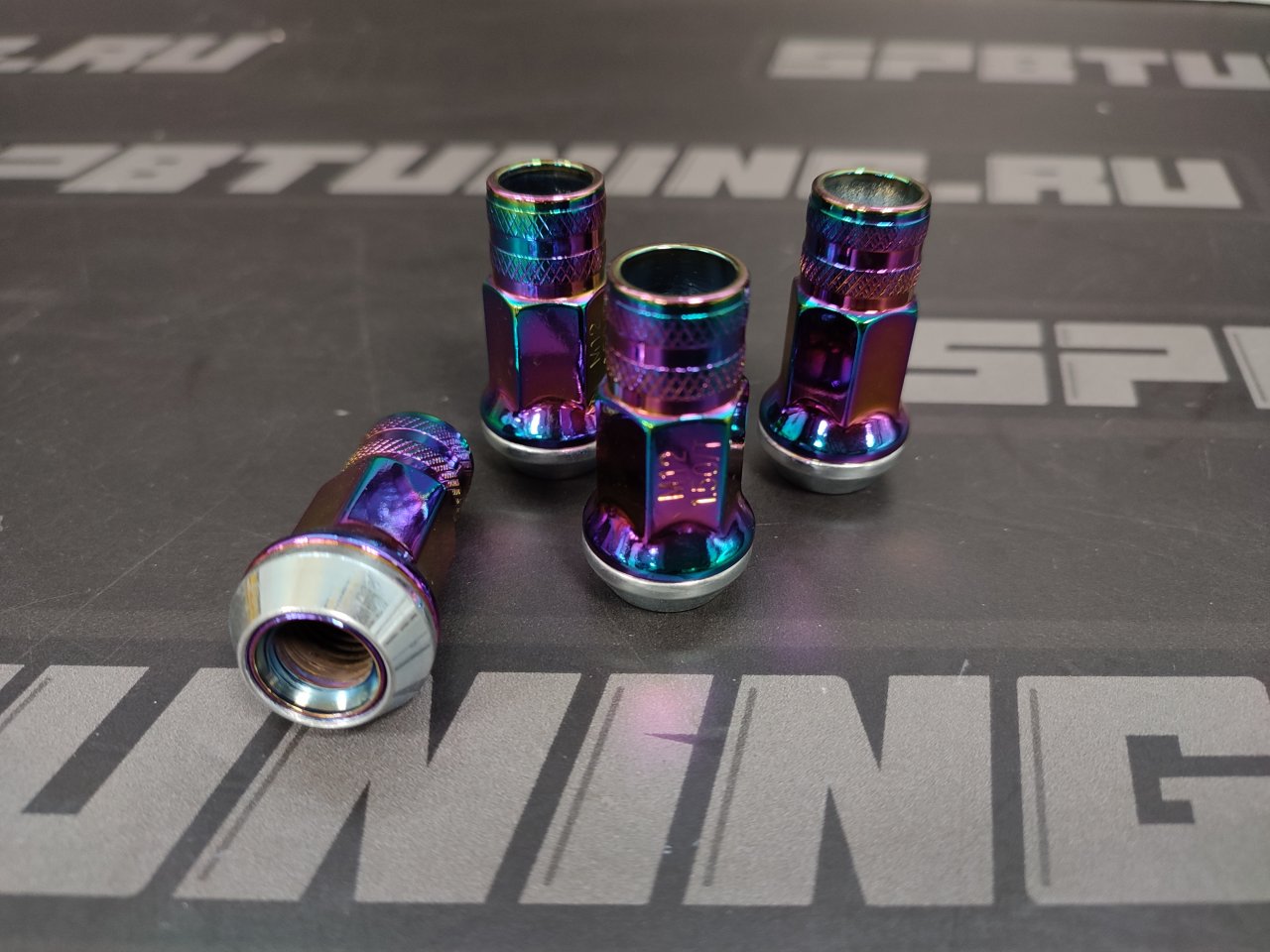 Комплект колесных гаек 12*1.5mm, L-45. 4шт. - радужный хром