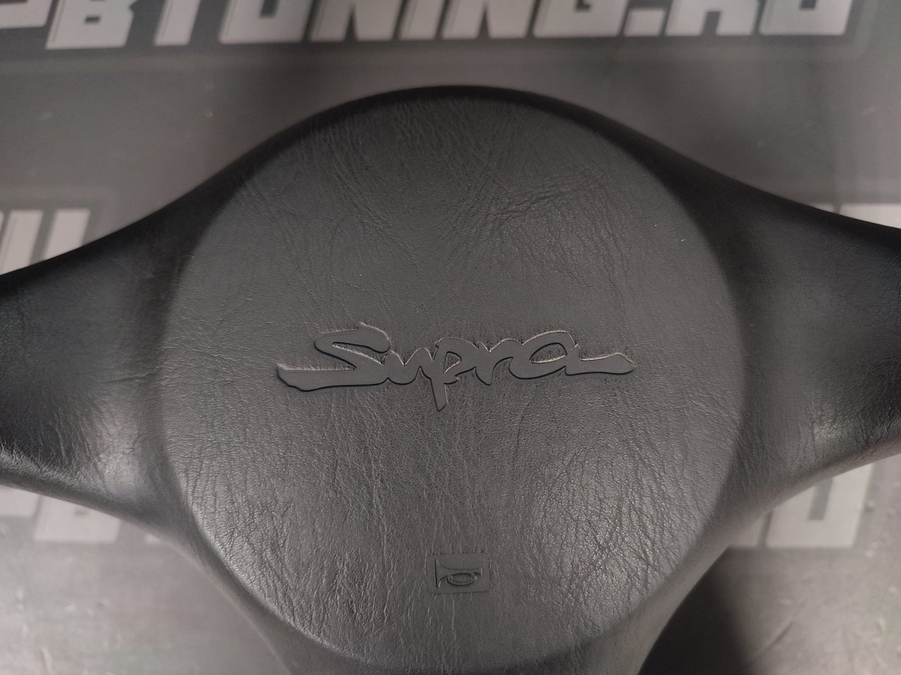 Руль с карбоновыми вставками Toyota Supra оригинал б/у